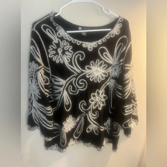 Carole Little Top - Picture 2 of 5